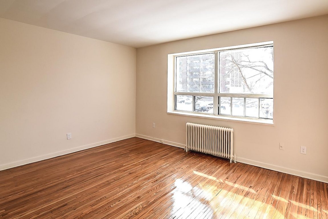 Southam Apartments Effort Trust