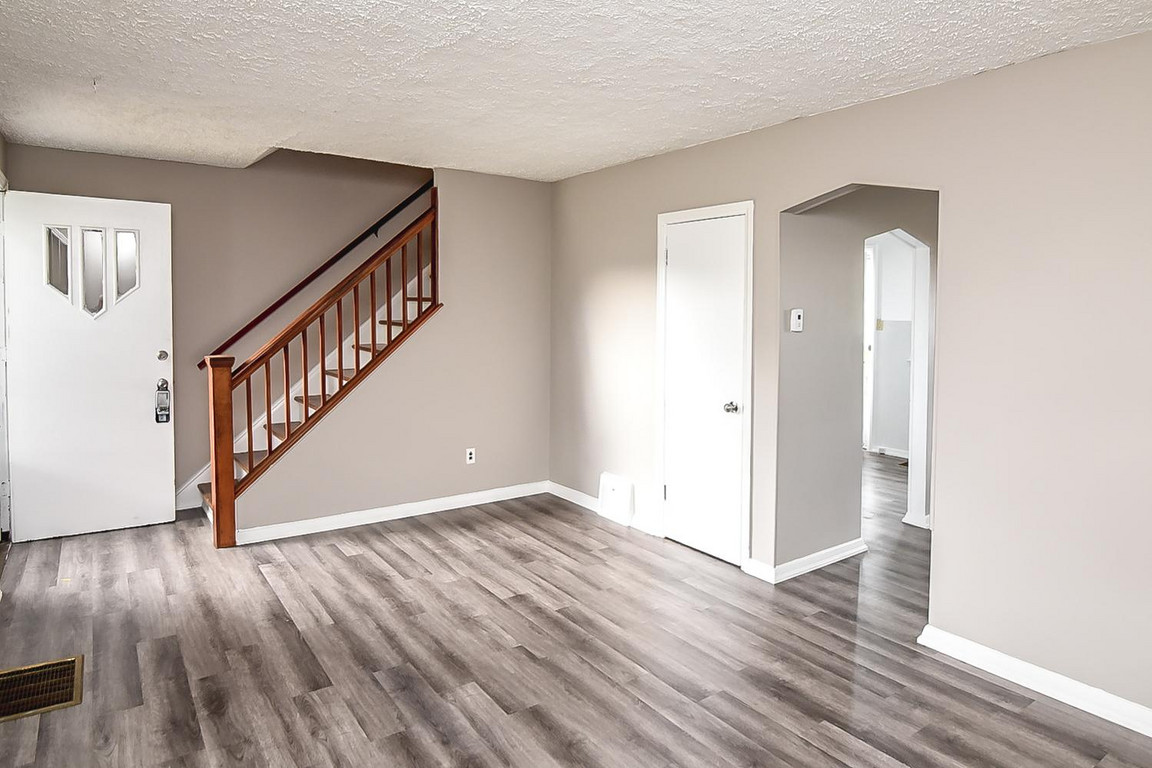 East Hamilton Townhouse Effort Trust Effort Trust