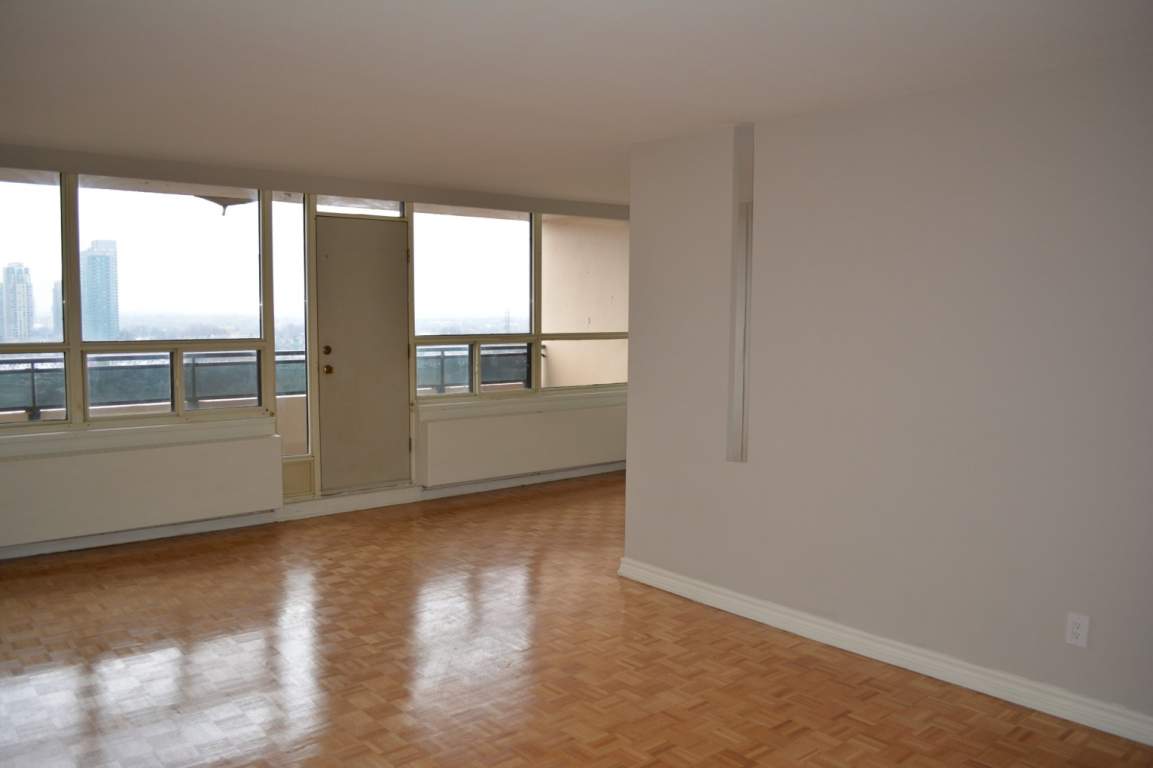 6000 Yonge Street Enderby Connaught