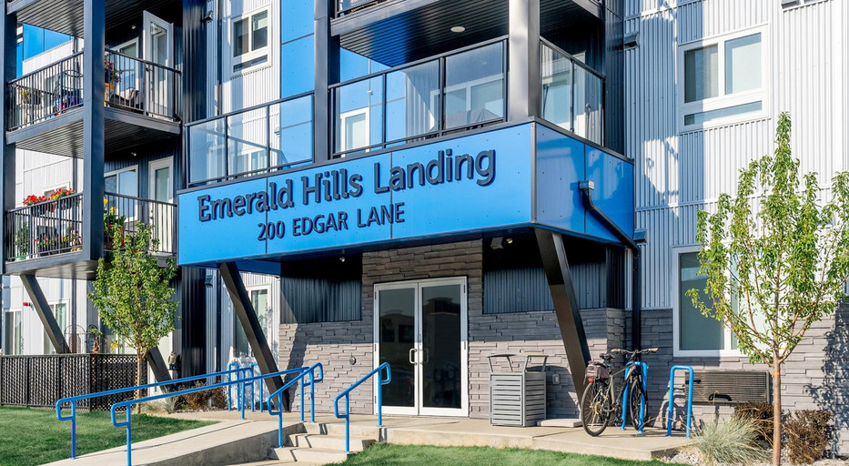 Luxury adult apartments for rent in Sherwood Park Equiton Living