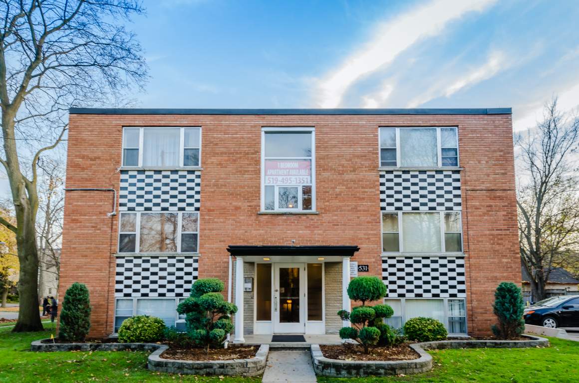 531 Dufferin Avenue Farhi Holdings Corporation