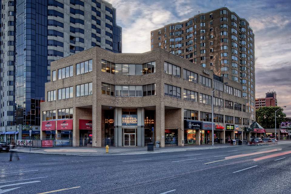 685 Richmond Street | Farhi Holdings Corporation
