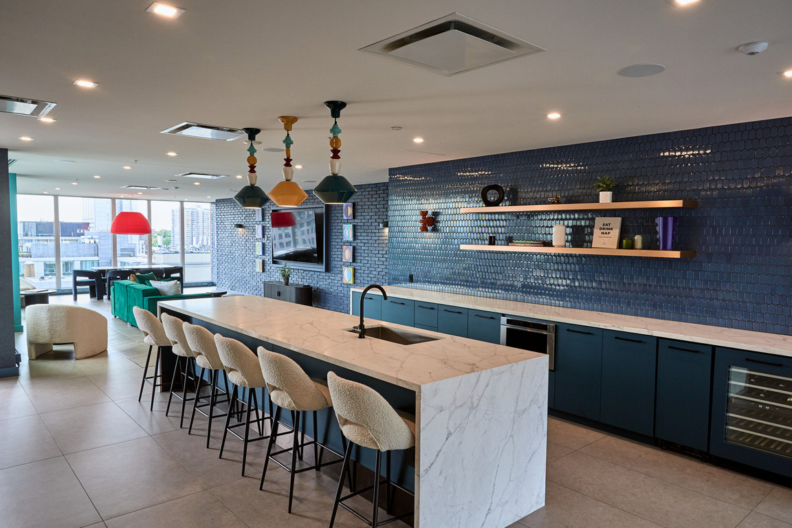 LOXLEY MILLE CARRÉ background