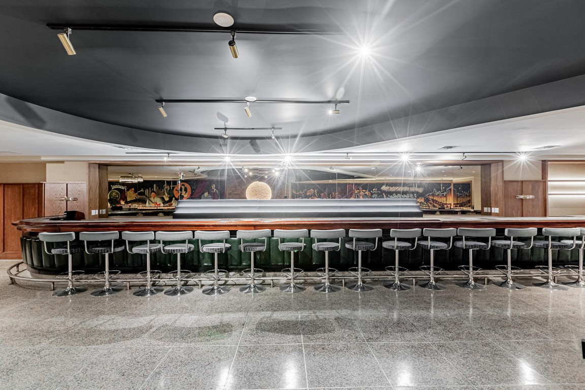 SDR Bar