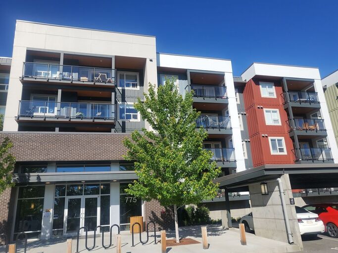 B0024 - PH3 - 775 Academy Way - Kelowna, B.C. V1V 0A5 - PH3 Featured Properties