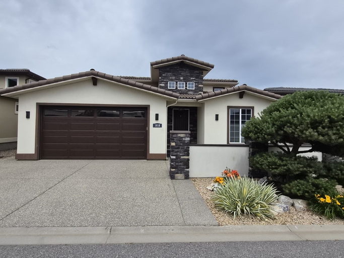 B0064 - 1818 Viewpoint Drive - 1 Featured Properties