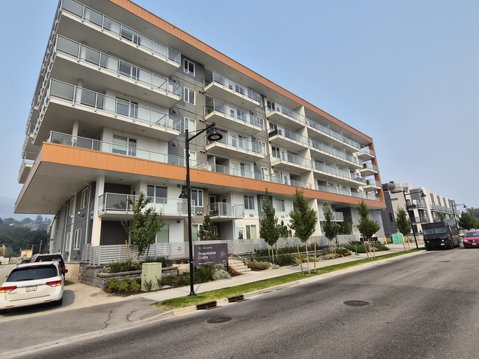B0066 - Unit 305 271 Wylie Street, Penticton BC - 305 Featured Properties