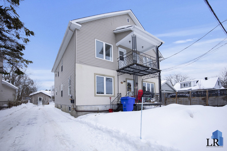 147 Rue Laurent l'image sélectionnée