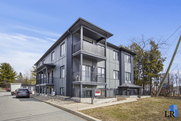 795 Boulevard Maloney E Featured Properties