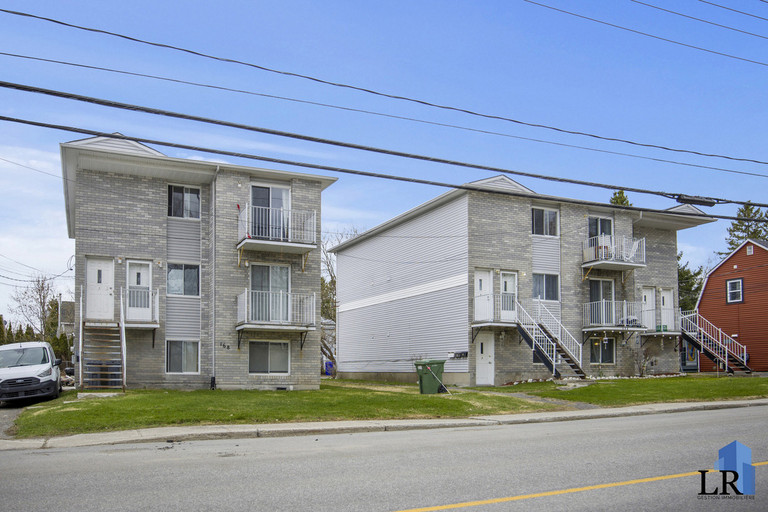 168 rue Maclaren Ouest l'image sélectionnée