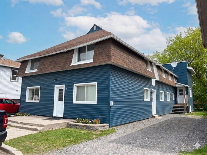 11 Rue Saint-Jean-Baptiste