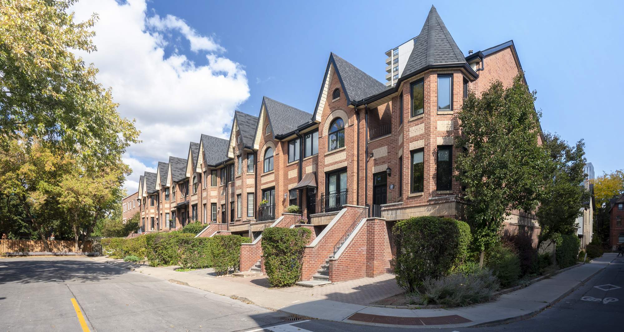 Brownstones of Soho Greenwin