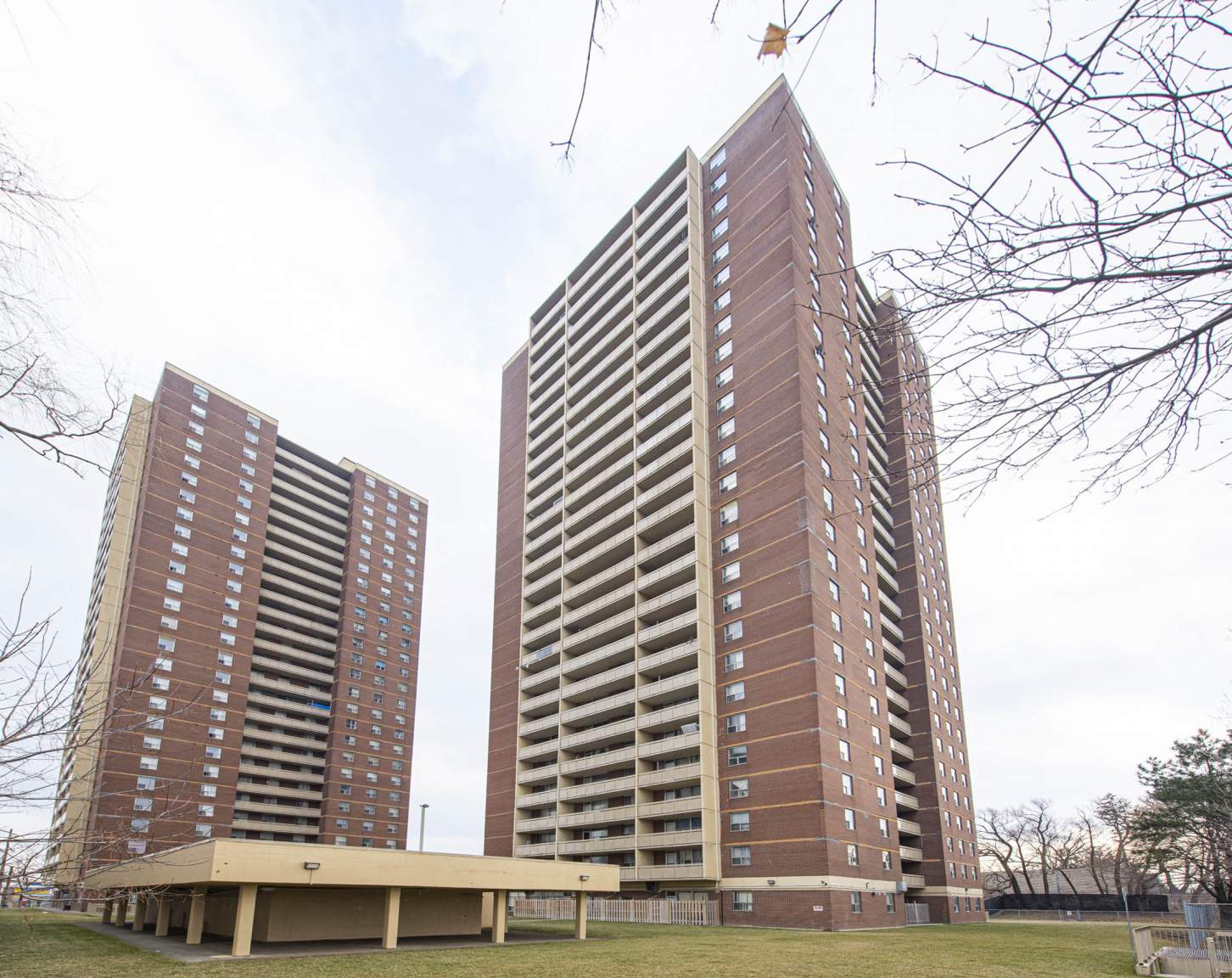 2450 & 2460 Weston Rd. Greenwin