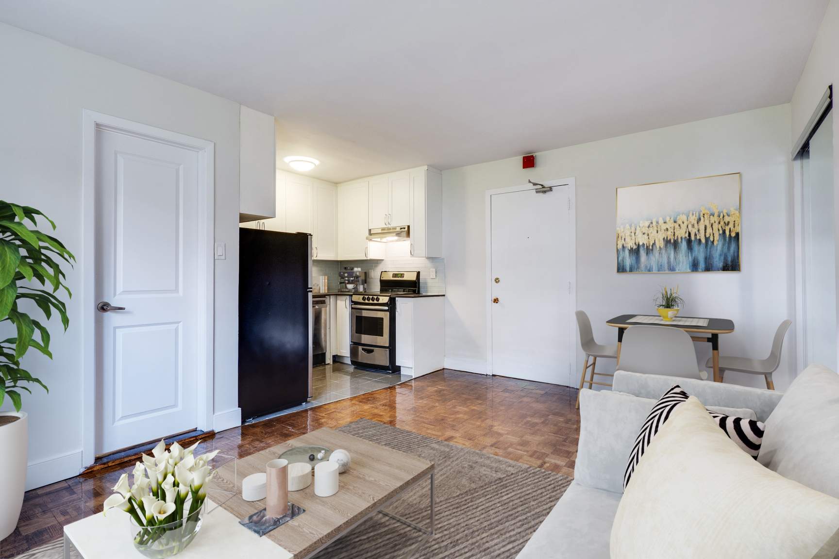 3000, 3015, 3017 Queen St. E Greenwin