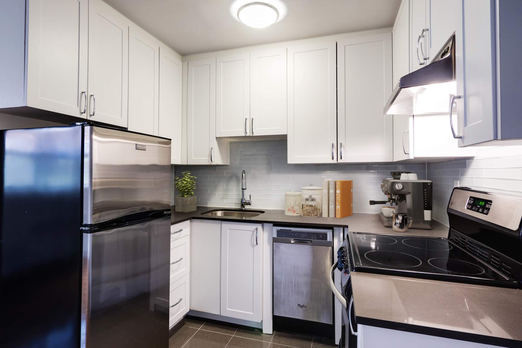 3000, 3015, 3017 Queen St. East Greenwin