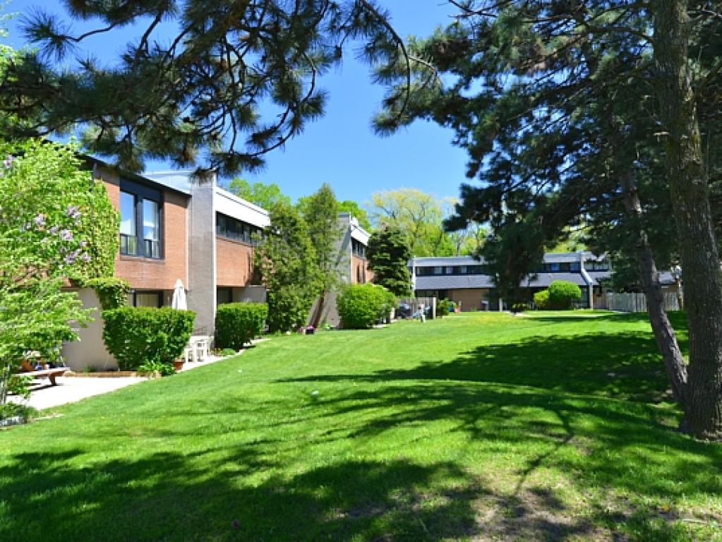 4753 Valley Woods Rd. Greenwin