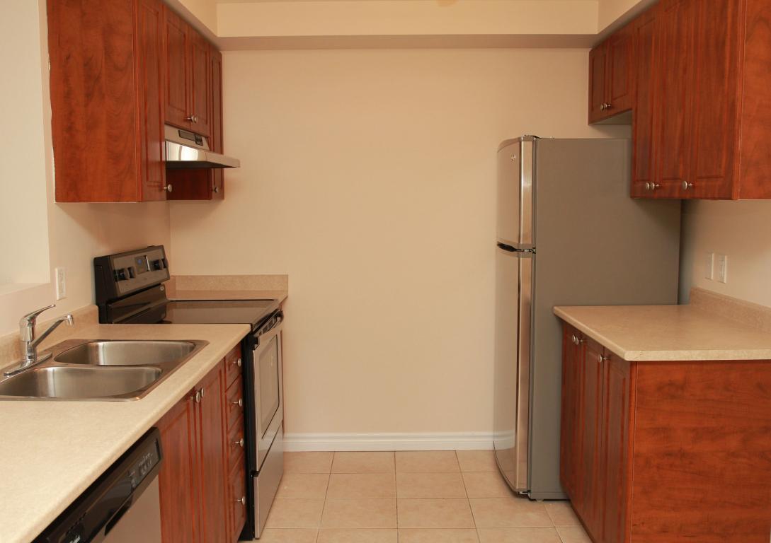 15 & 245 Lena Cres. Greenwin