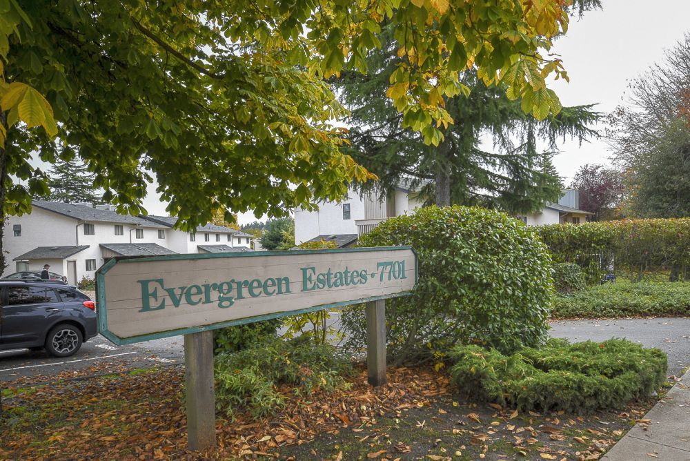 Evergreen Estates Townhouses Groupe Denux