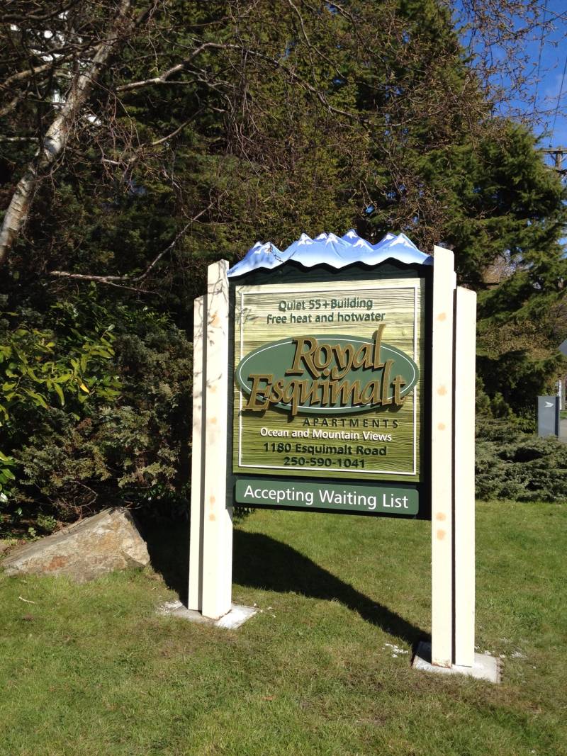 Royal Esquimalt Apartments Groupe Denux