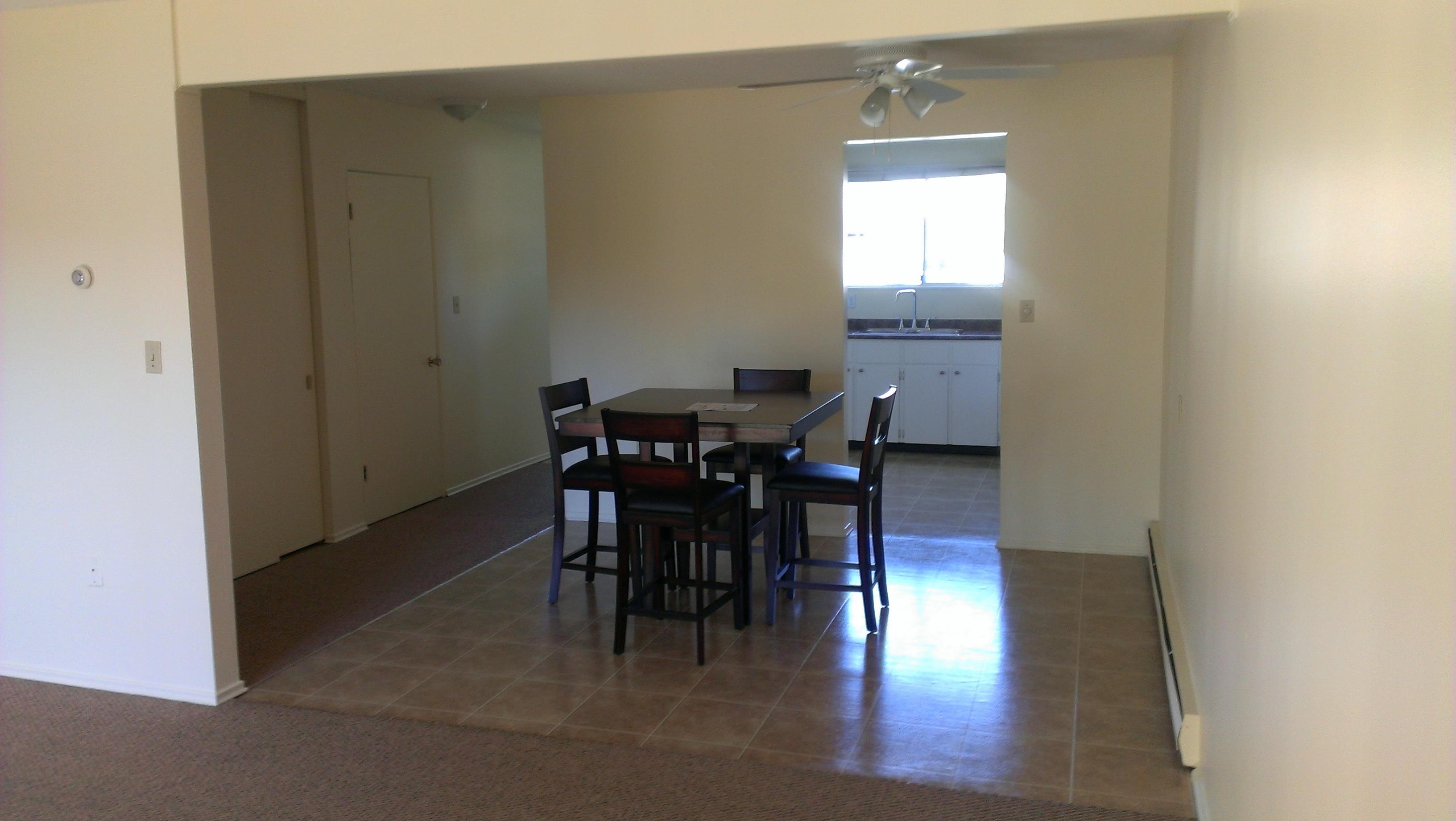 Pinewood Estates Townhouses Groupe Denux