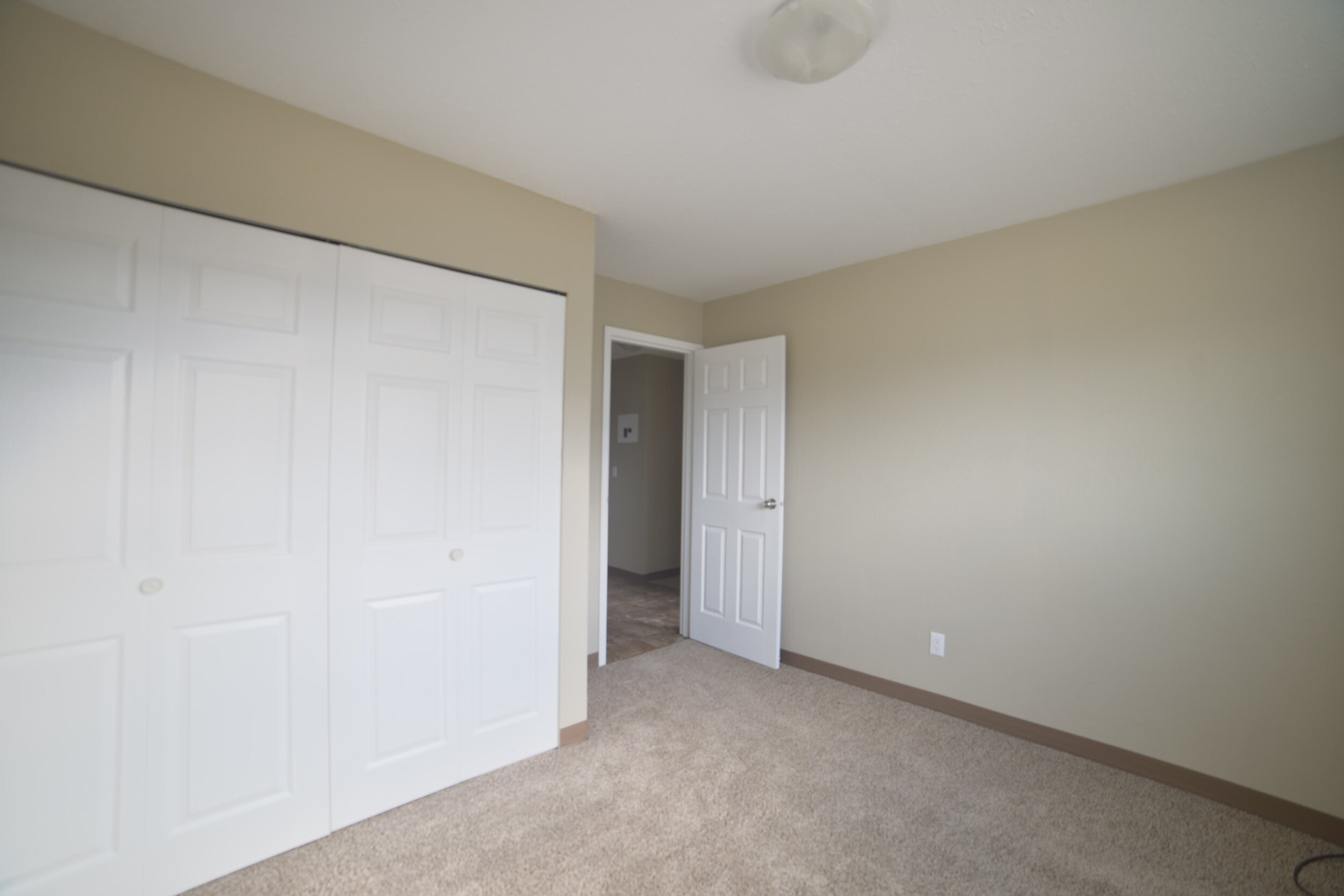 Sunridge Apartments Highliving Properties Ltd.