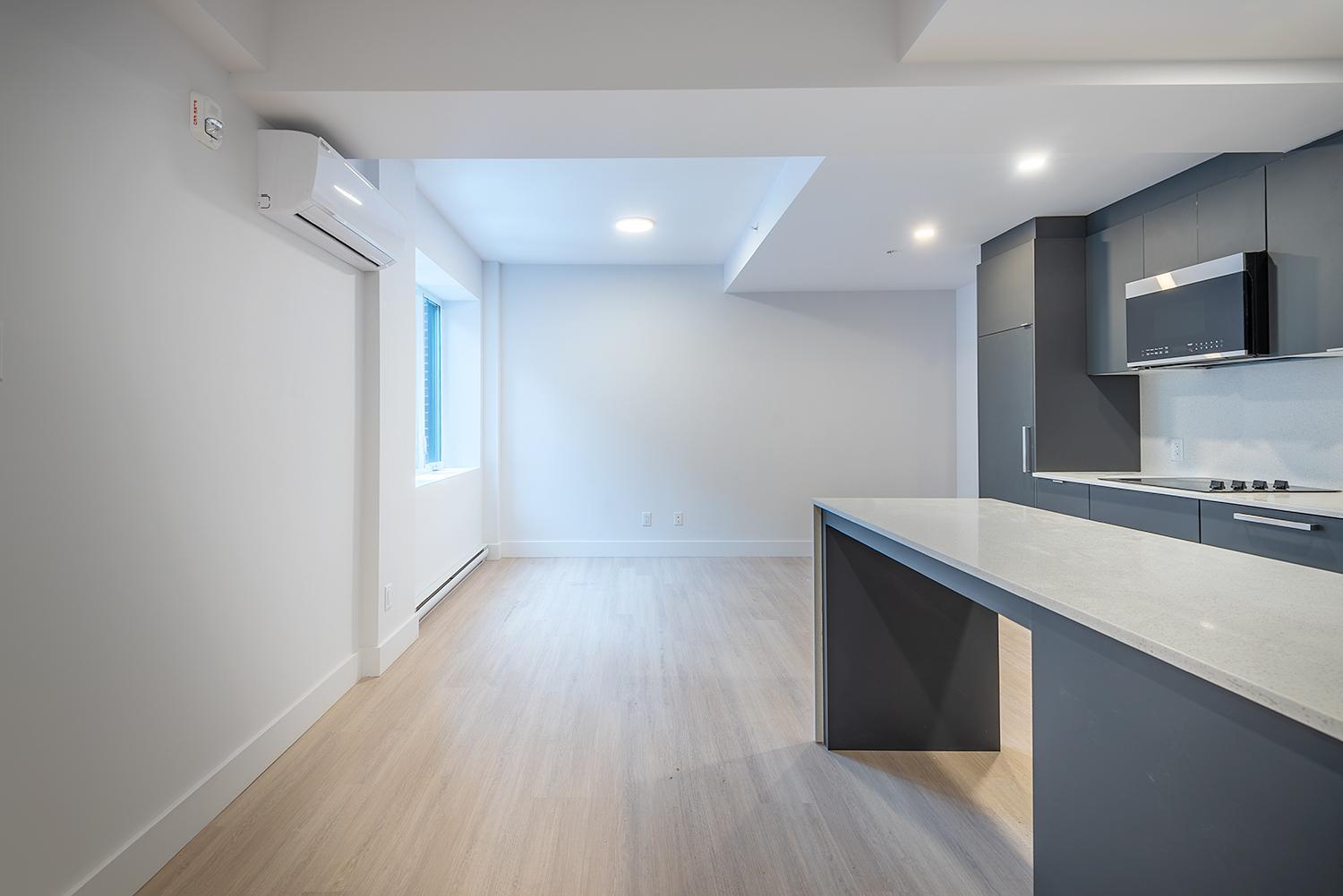 3477 Drummond — photo 3