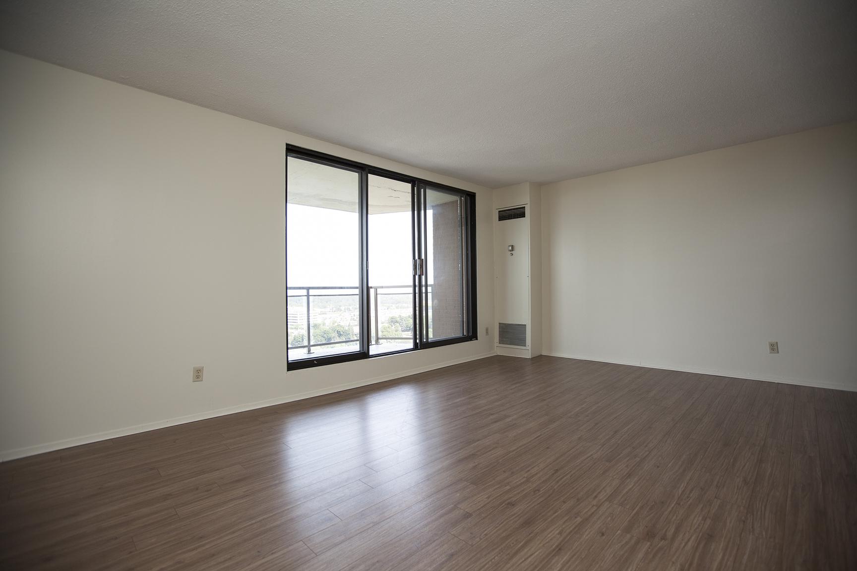 Ottawa Apartments for Rent at Greenbank Road and Baseline Road Homestead