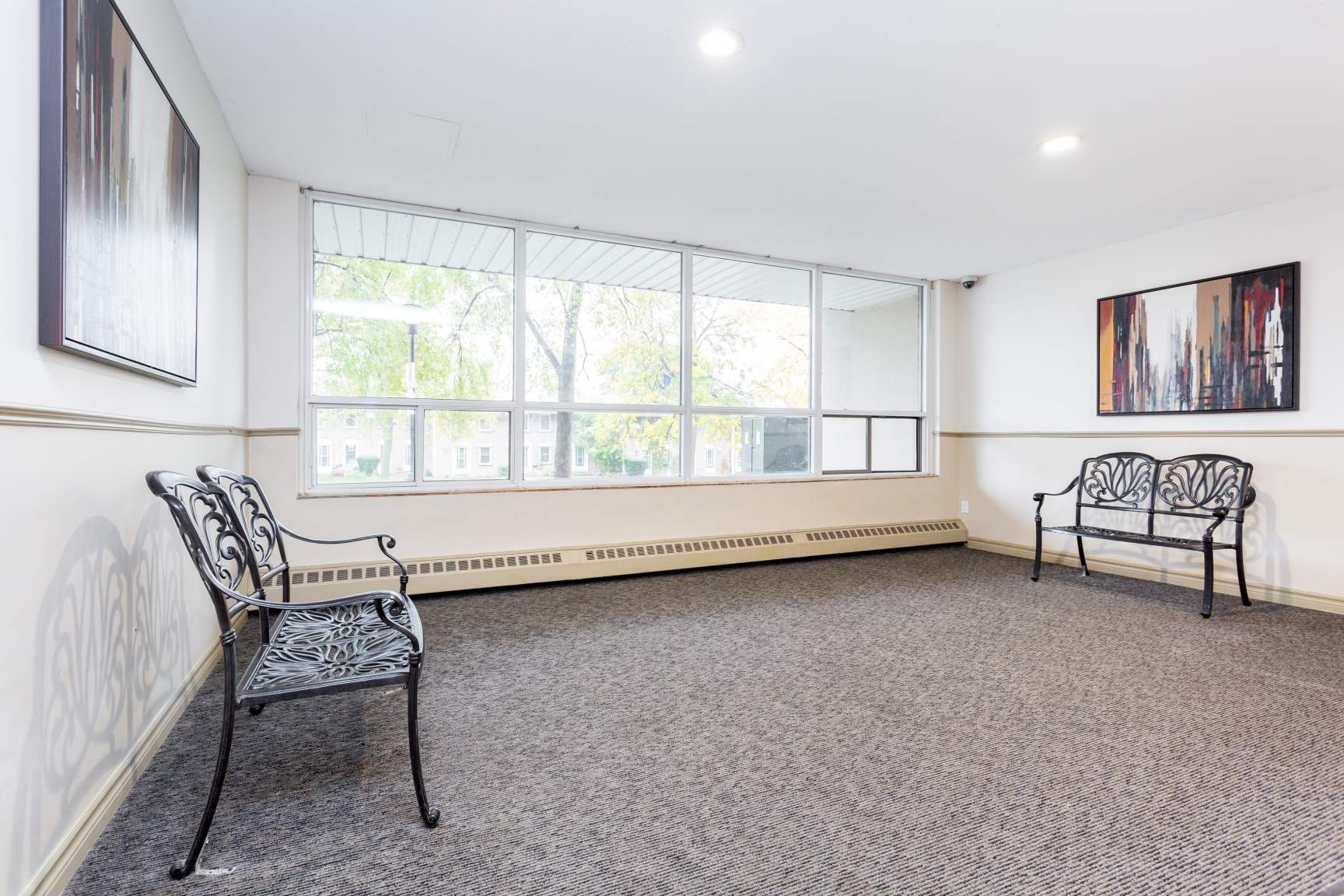 Surrey Lane Apartments Homestead