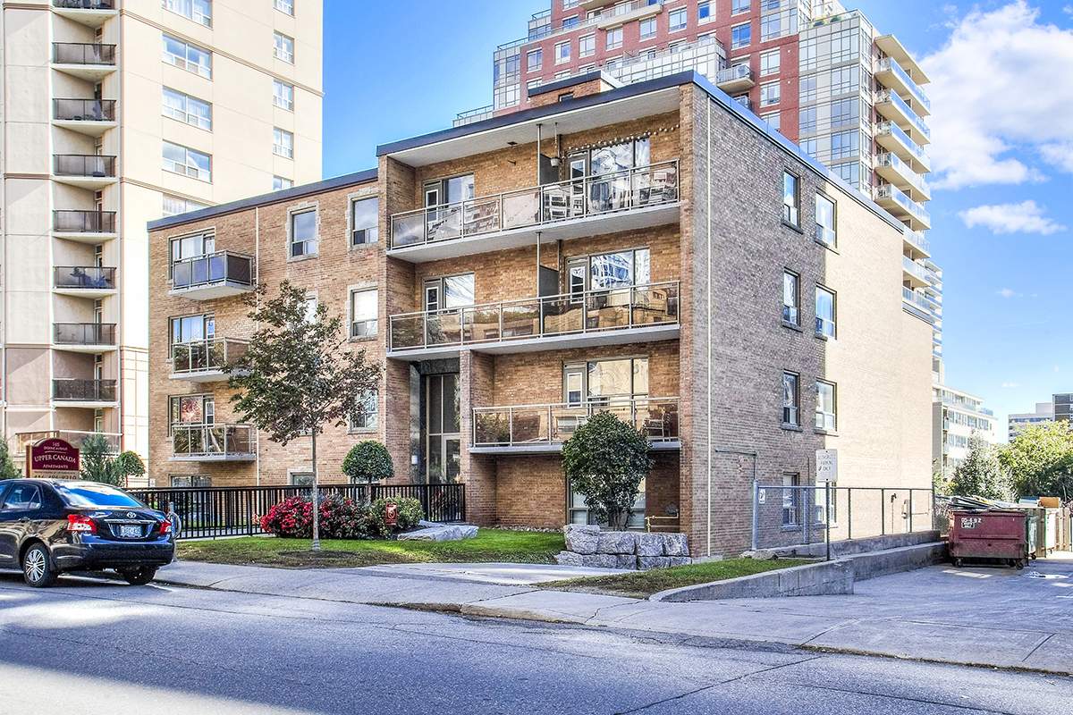 Toronto Apartments for Rent at Erskine Ave and Mt Pleasant Road Homestead