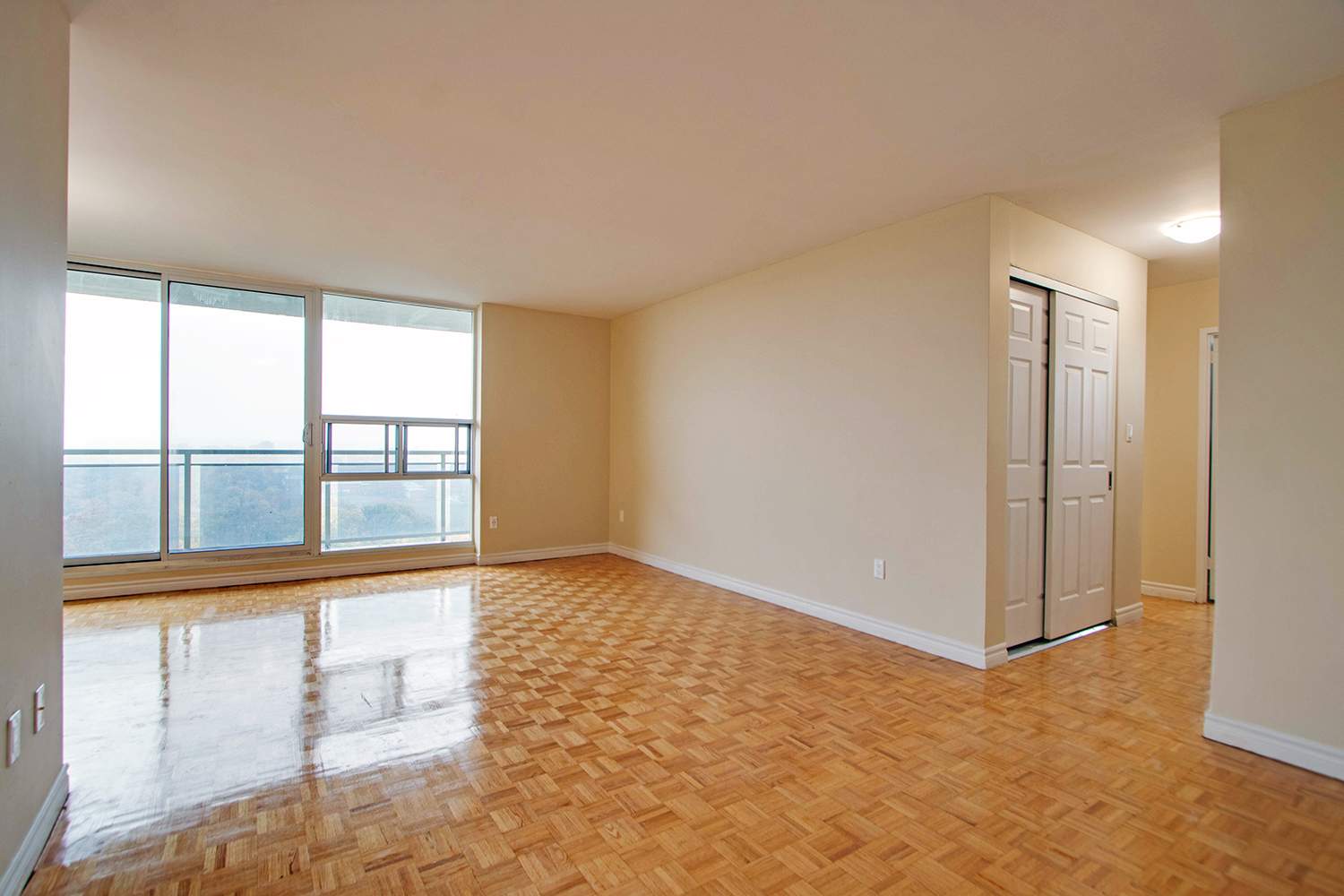 Scarborough Apartments for Rent at Pharmacy and Danforth Ave Homestead