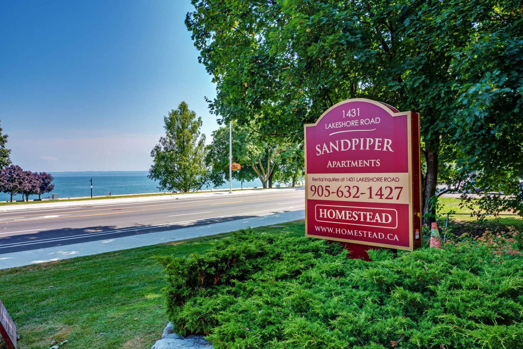 Burlington Apartments for Rent at Lakeshore Road and Burlington Ave