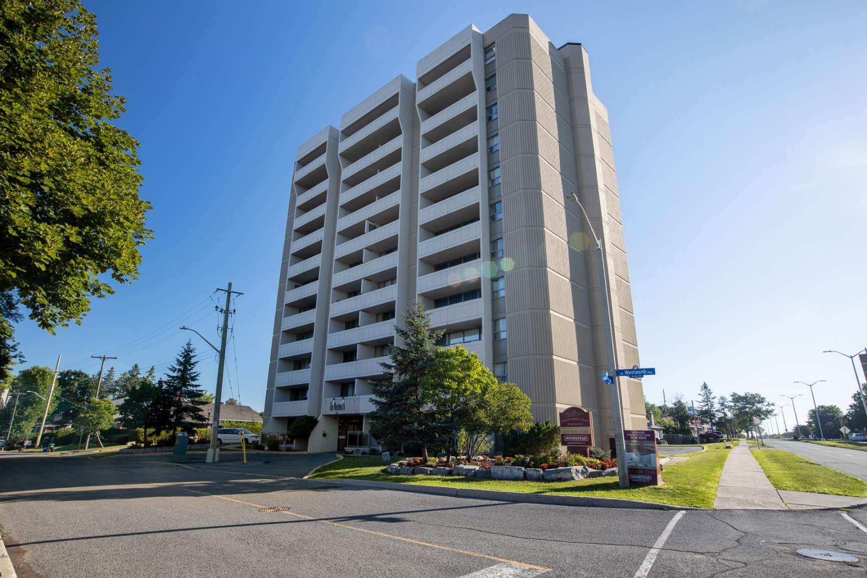 Ottawa Apartments for Rent at Carling Ave and Sir John A Macdonald