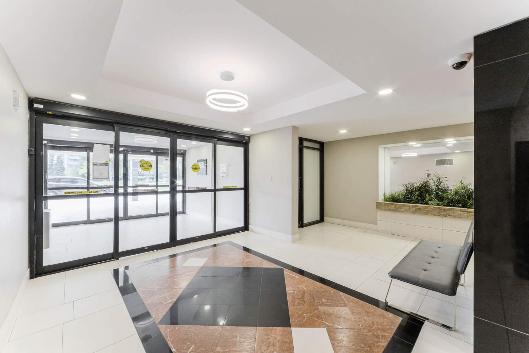 Toronto Apartments for Rent at Parkway Forest Drive and Sheppard Ave