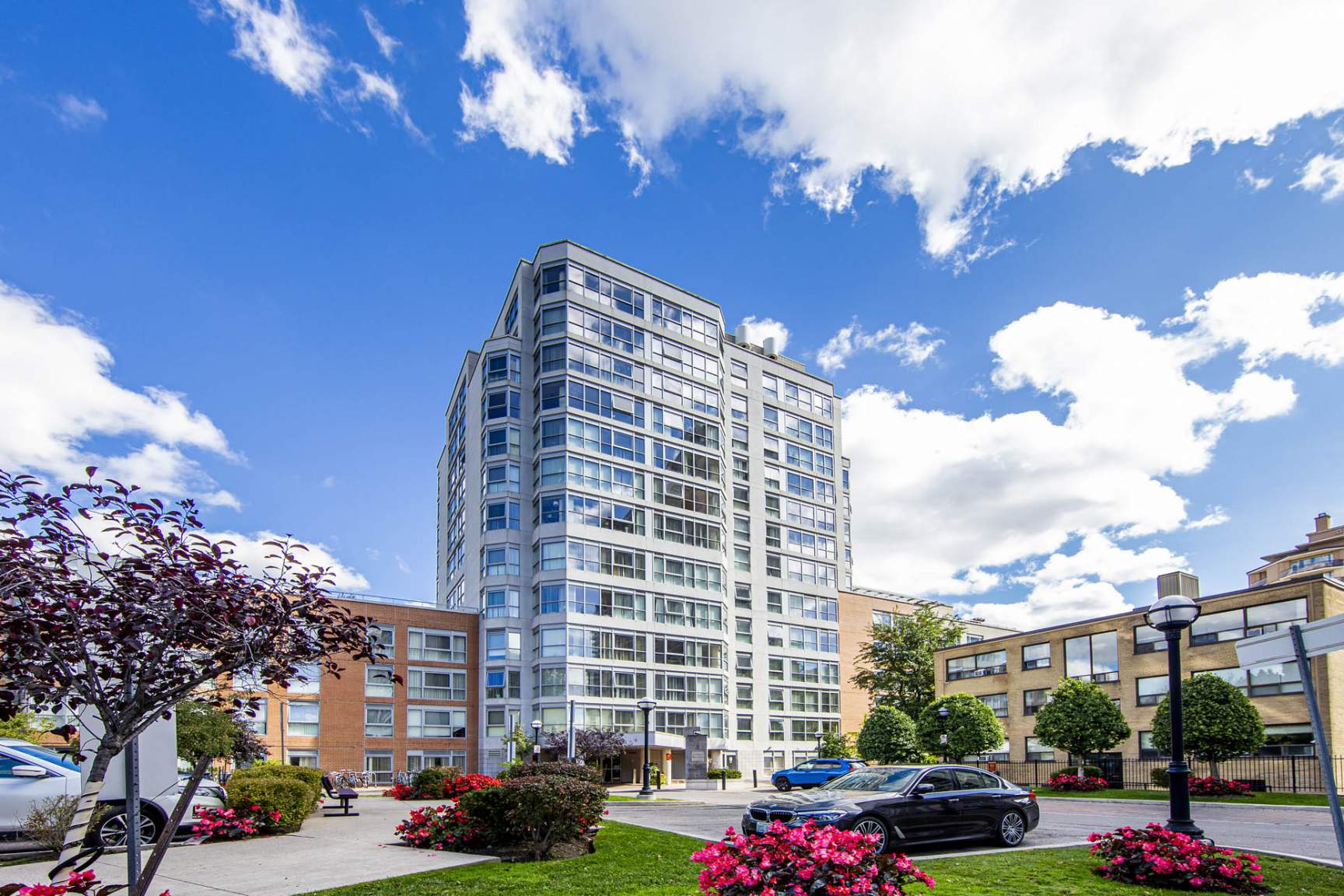 Toronto Apartments for Rent at Yonge & Eglinton 1000 Mount Pleasant