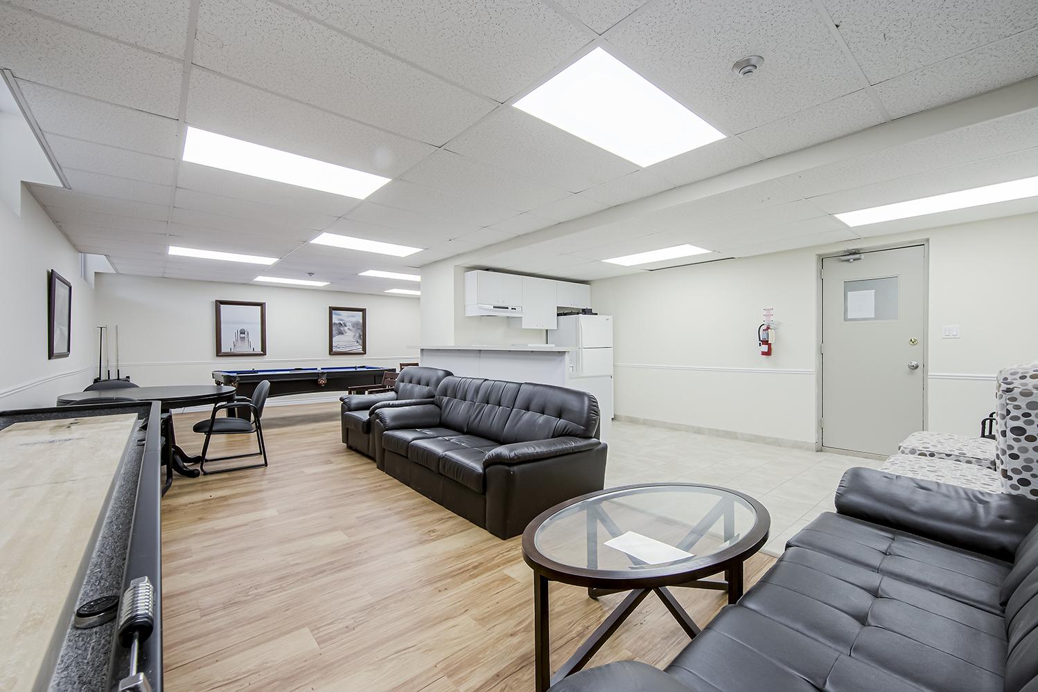 Burlington Apartments for Rent at Lakeshore Road and Burlington Ave