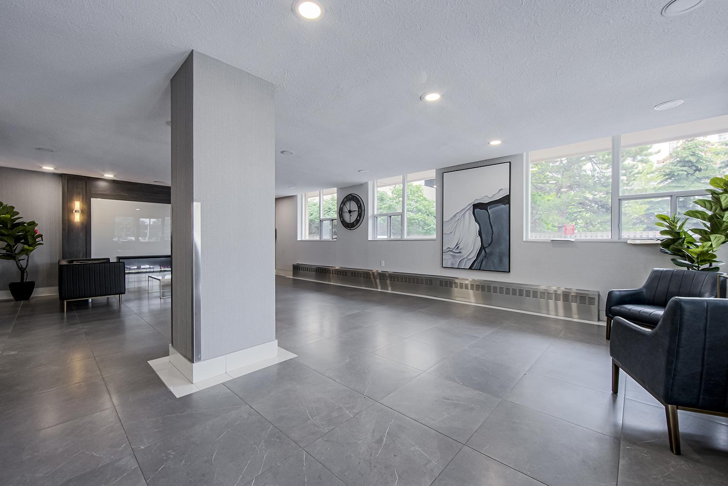 Burlington Apartments for Rent at Lakeshore Road and Burlington Ave