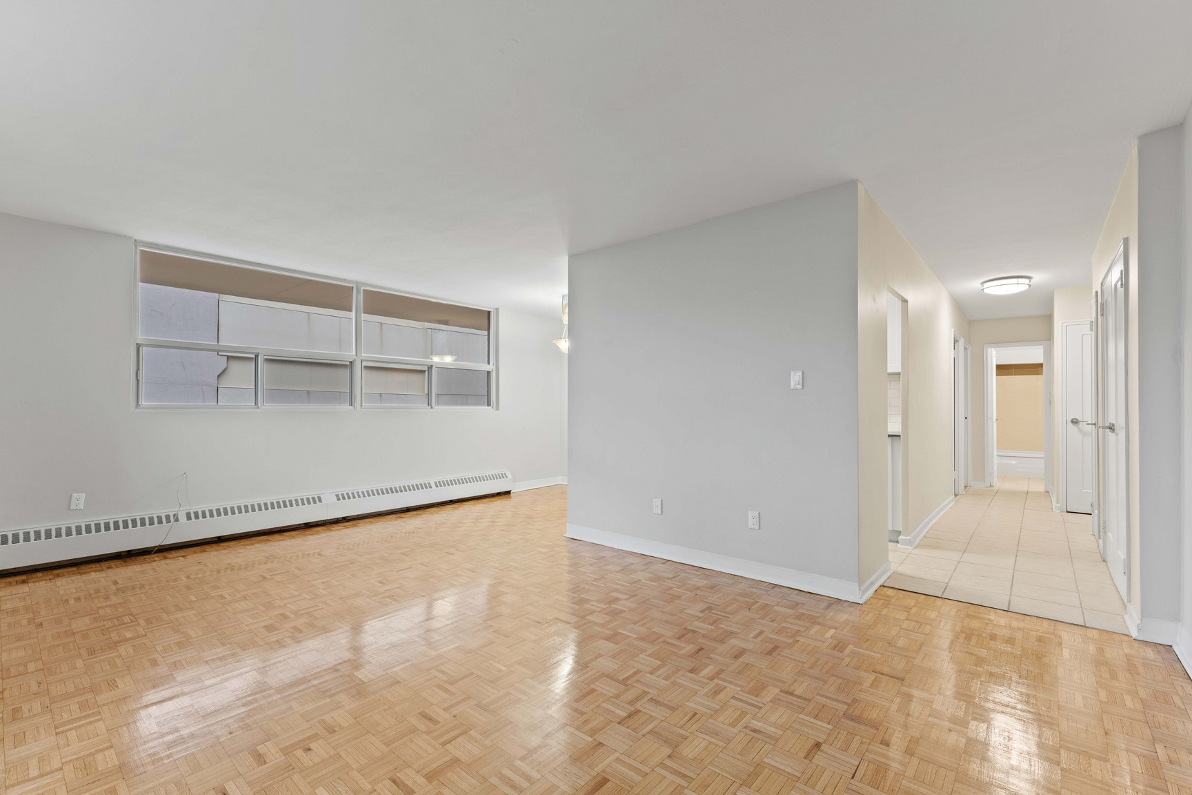 Burlington Apartments for Rent at Lakeshore Road and Burlington Ave