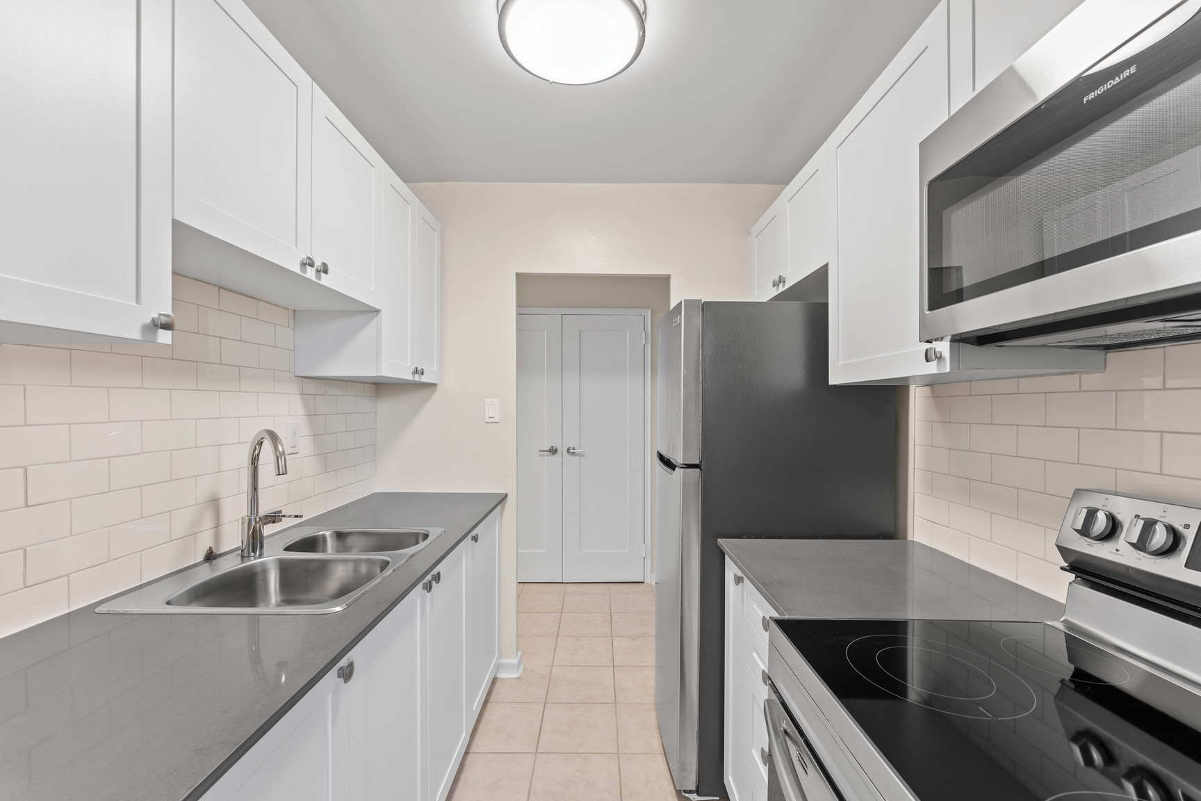 Burlington Apartments for Rent at Lakeshore Road and Burlington Ave