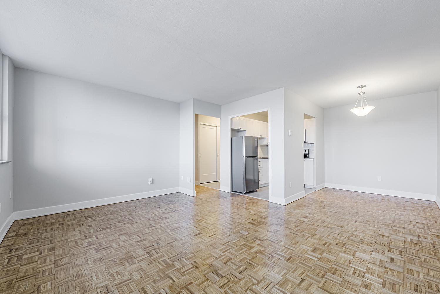 Toronto Apartments for Rent at Erskine Ave and Mt Pleasant Road Homestead