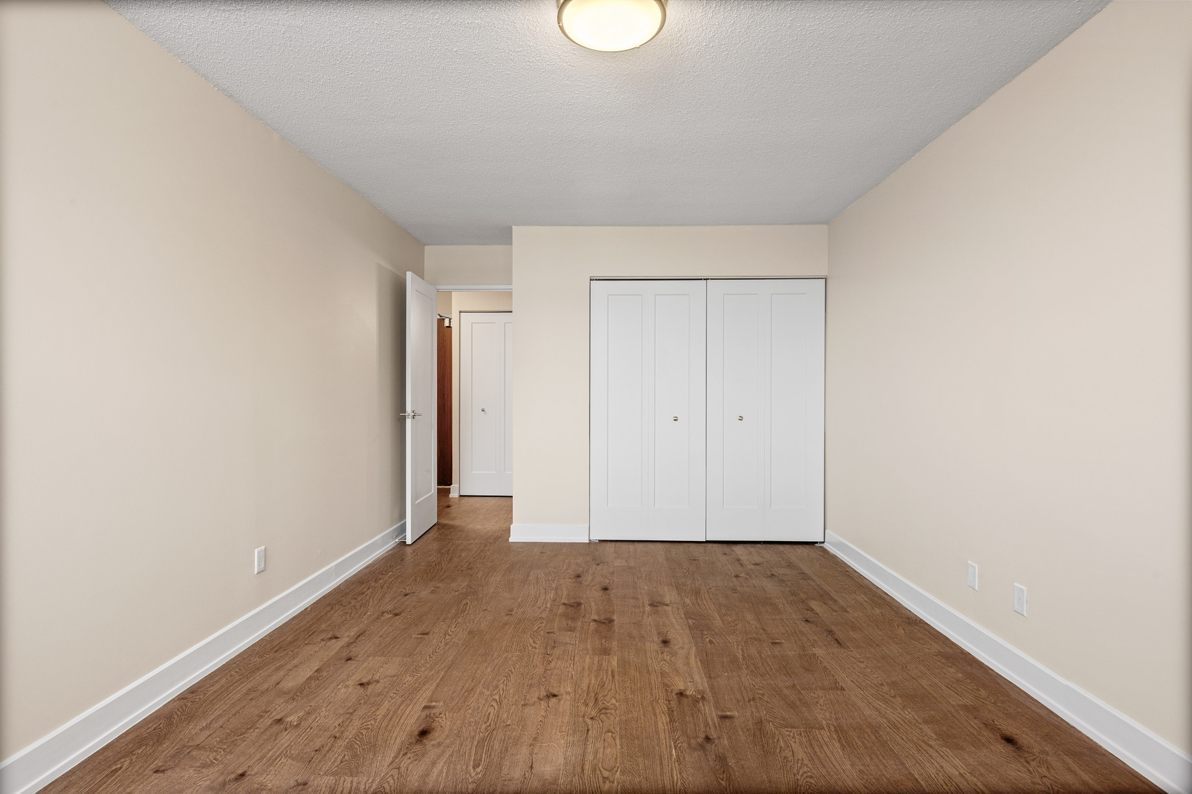 Ottawa Apartments for Rent at Greenbank Road and Baseline Road Homestead