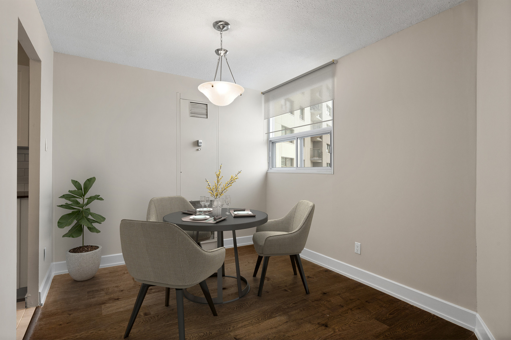 Ottawa Apartments for Rent at Greenbank Road and Baseline Road Homestead