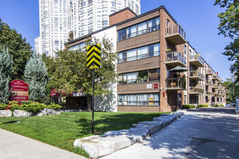 Etobicoke Apartments for Rent at Lakeshore Boulevard and Louisa Street