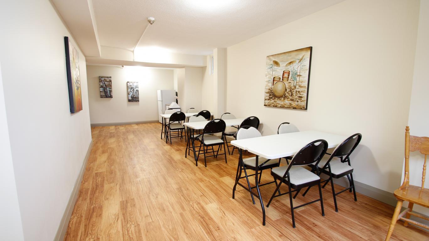 Cresswell Court Apartments Homestead