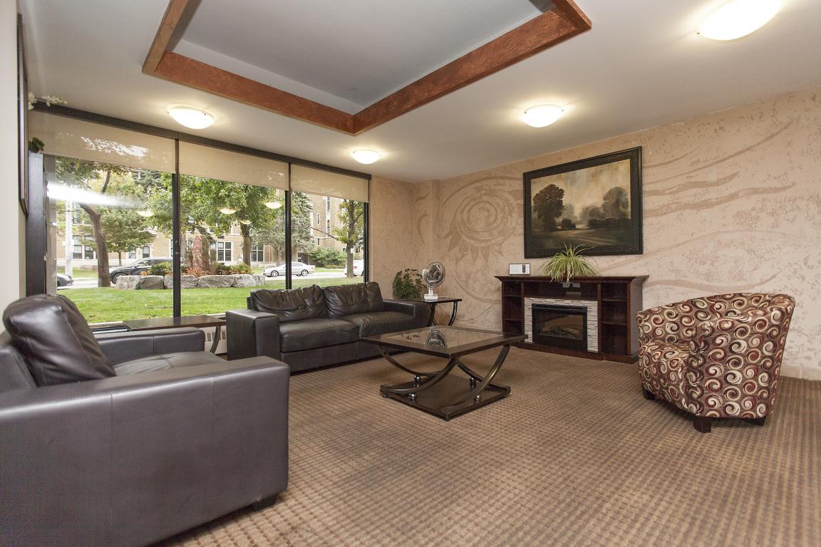 890 Mount Pleasant Yonge and Eglinton Homestead