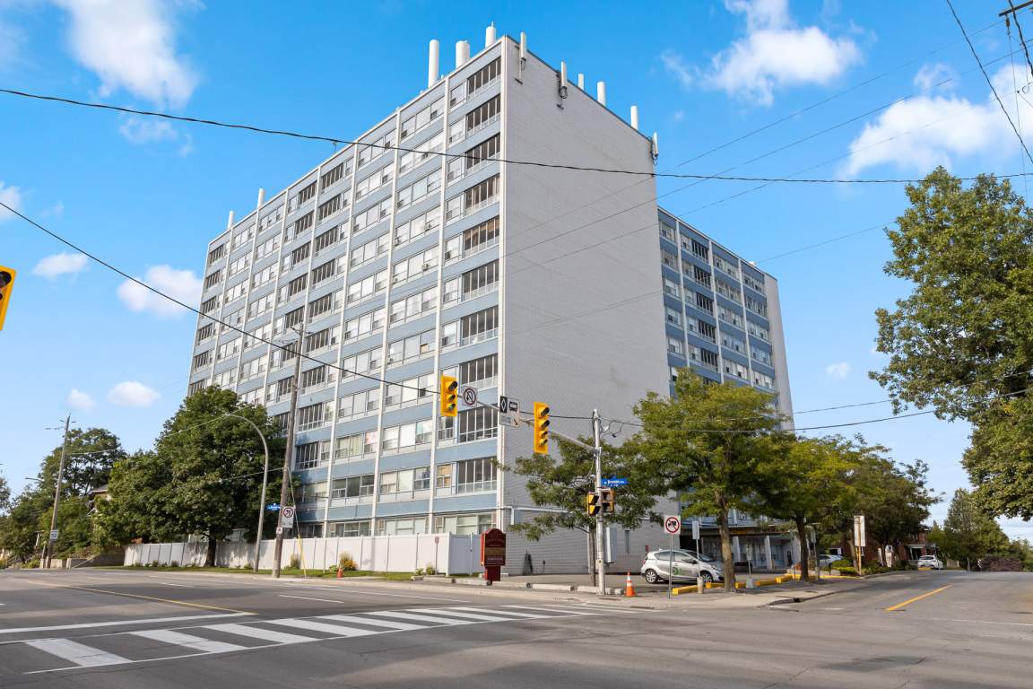 Ottawa Apartments for Rent at Holmwood and Bronson Ave Homestead