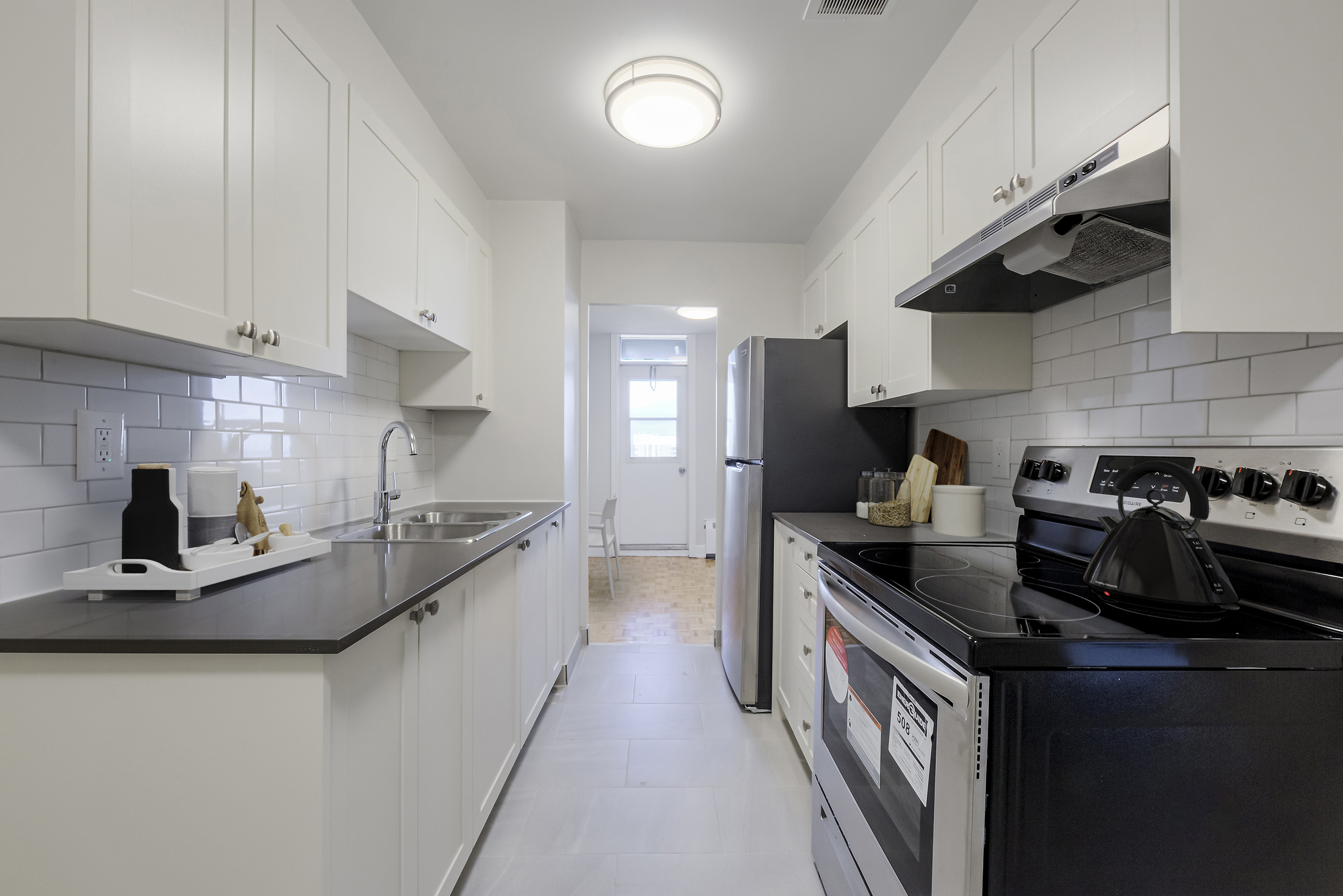 530 Scarlett Road, Toronto, ON M9P 2S3 — photo 1