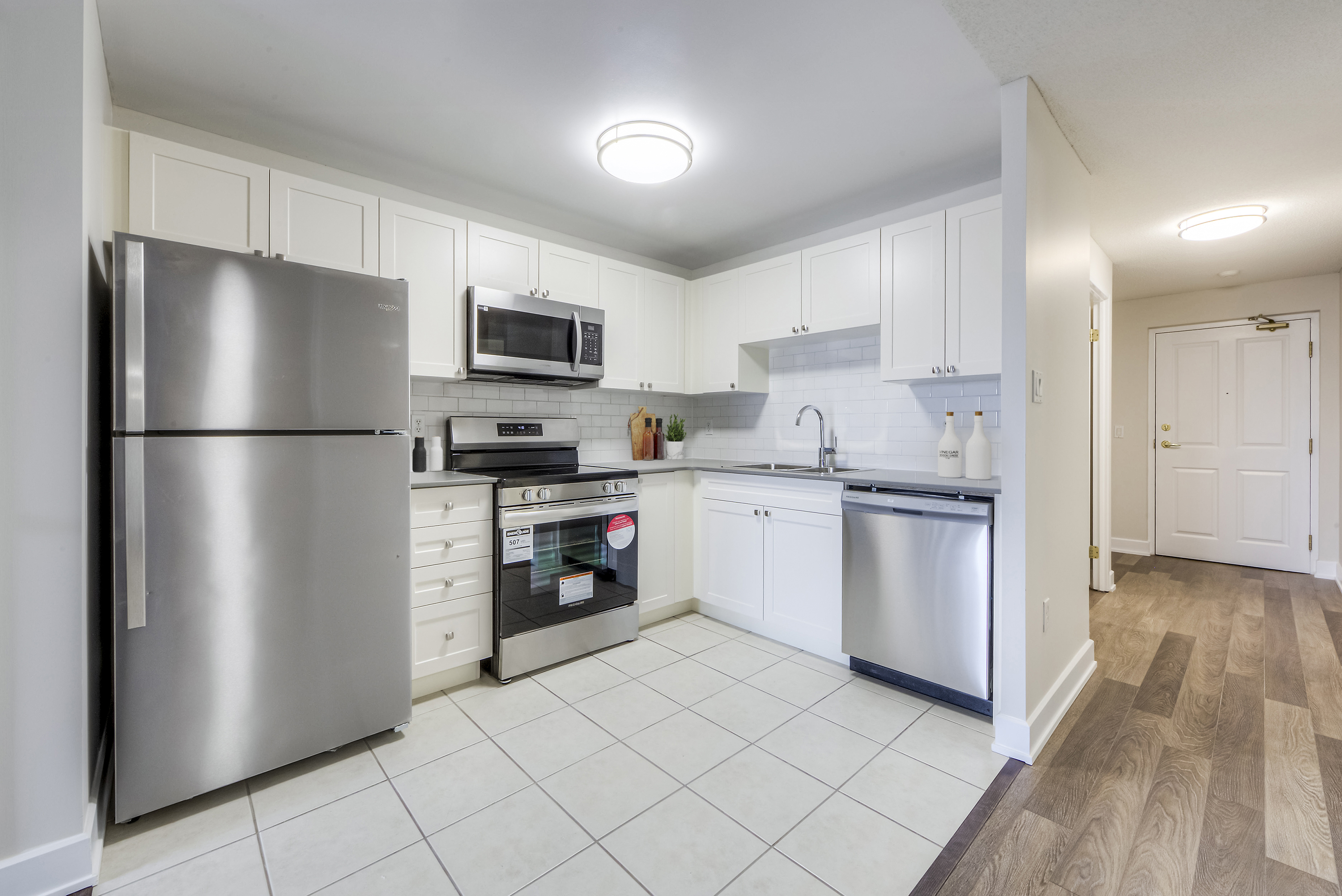 57 Queen Street North, Kitchener, ON N2H 6T7 — photo 2