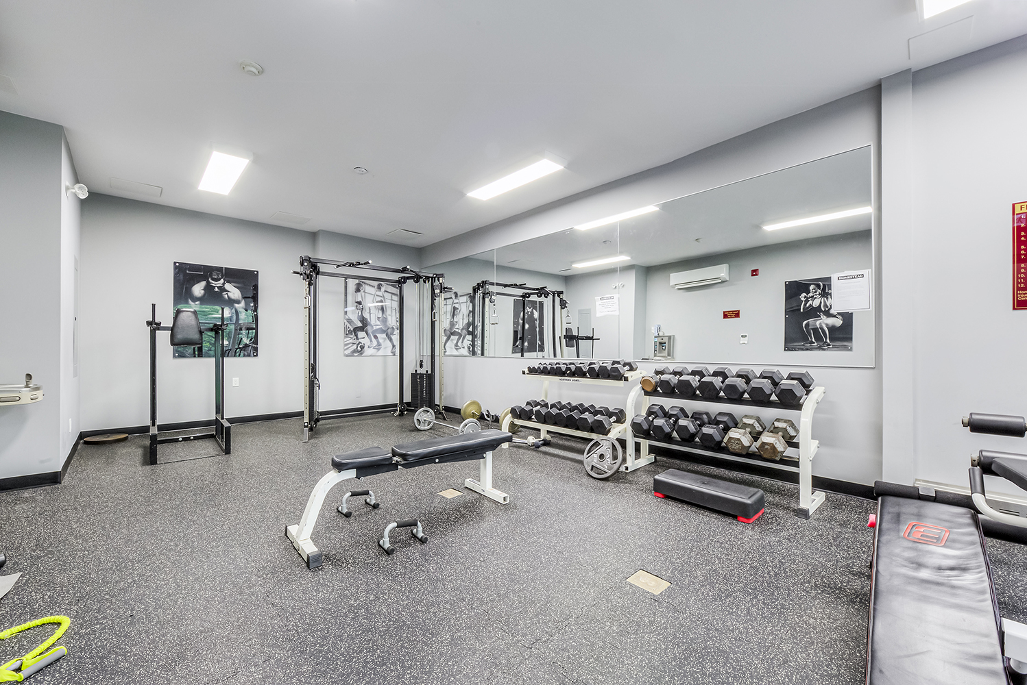 1130 Queens Avenue, Oakville, ON L6H 2B6 — photo 2