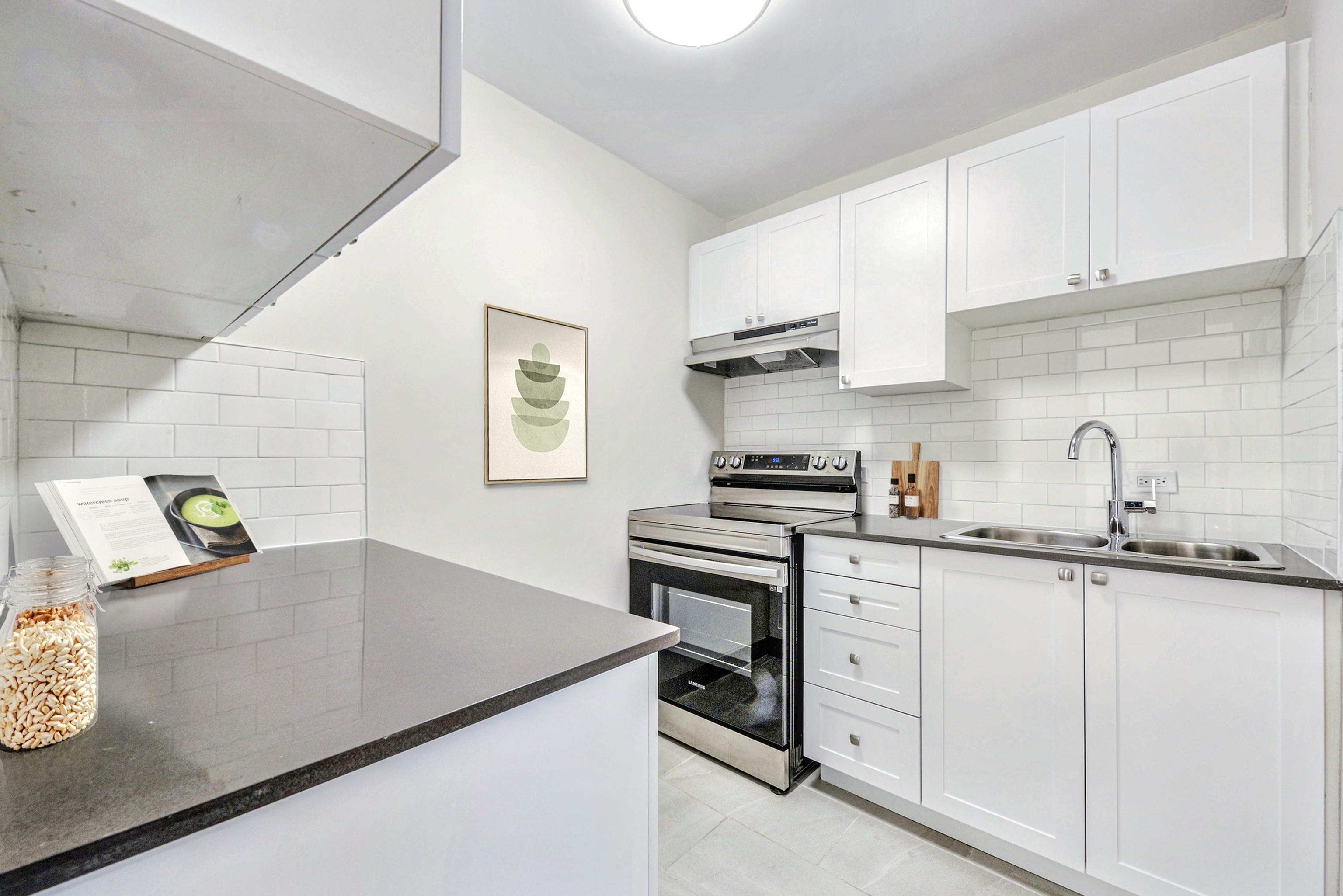 136 Bay Street South, Hamilton, ON L8P 3H5 — photo 3