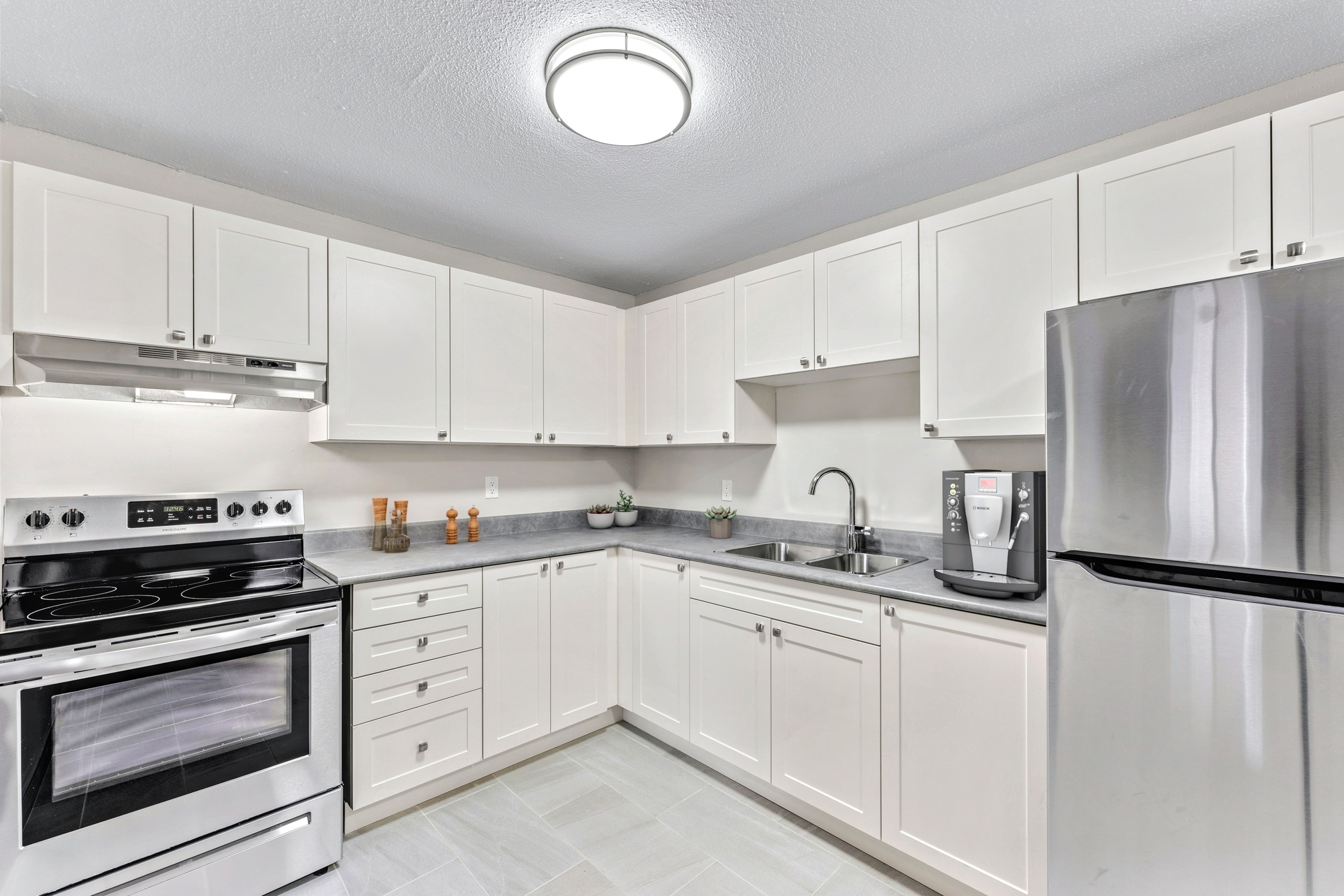 450/460 Highland Avenue, London, ON N6C 5E1 — photo 3